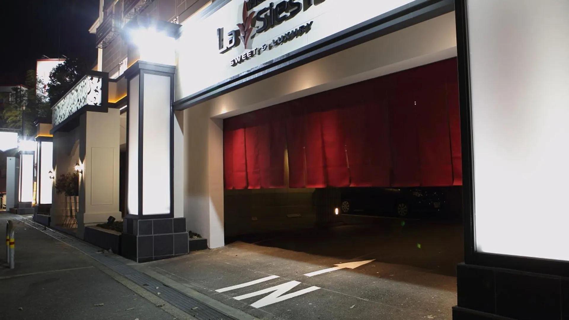 Hotel La Siesta (Adults Only) Kyoto Love hotel