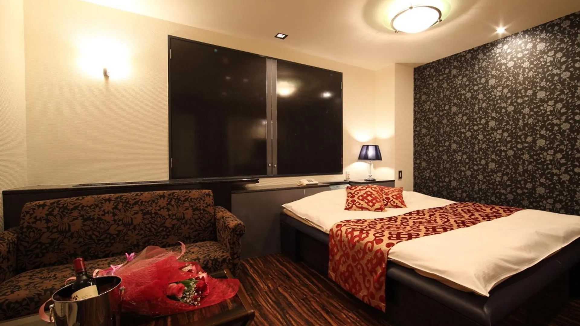 Hotel La Siesta (Adults Only) Kyoto Love hotel